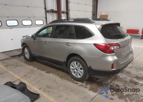 2017 Subaru Outback 2.5I Premium z USA, uszkodzony, nr VIN 4S4BSACC3H3373831